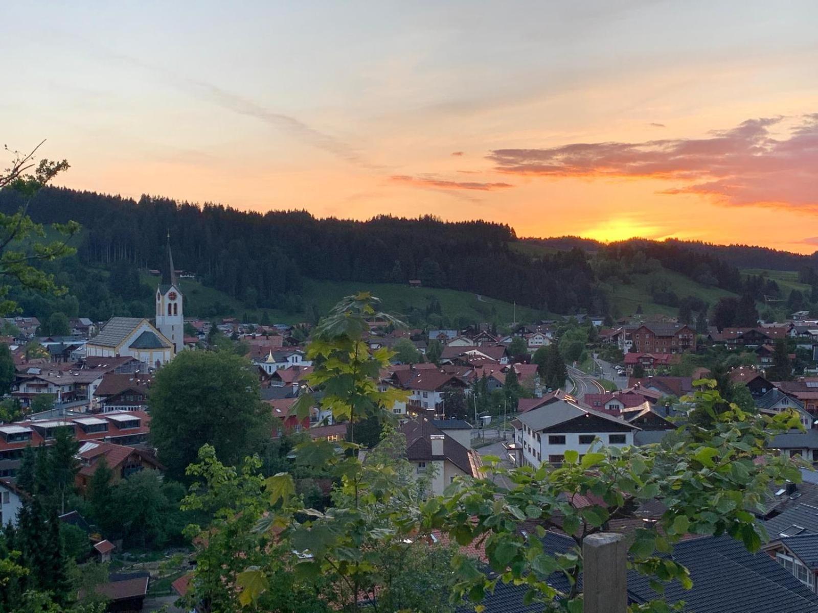 Mago Alpen-Domizil Fuer 4, Zentral Apartment Oberstaufen Luaran gambar